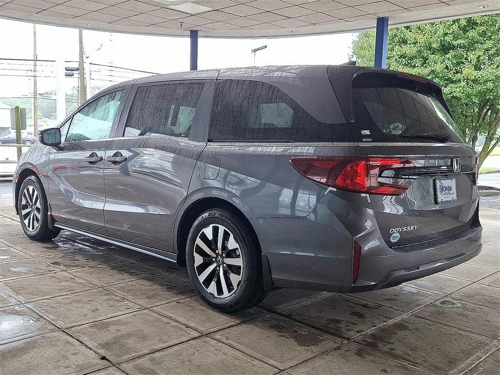 new 2026 Honda Odyssey car, priced at $44,290