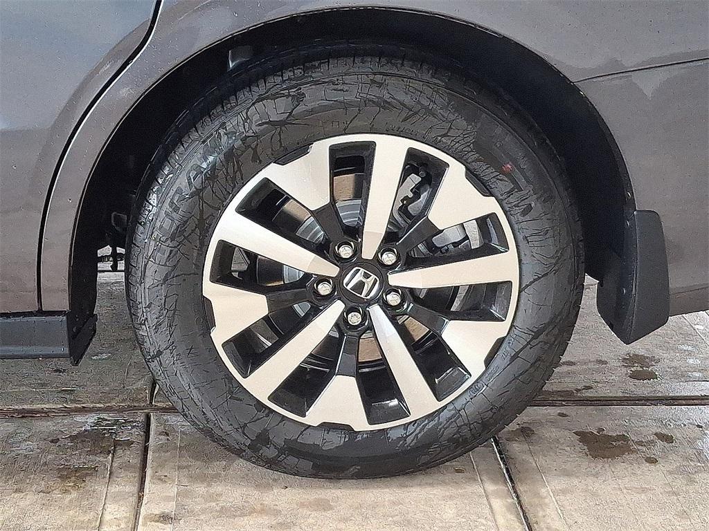 new 2026 Honda Odyssey car, priced at $44,290