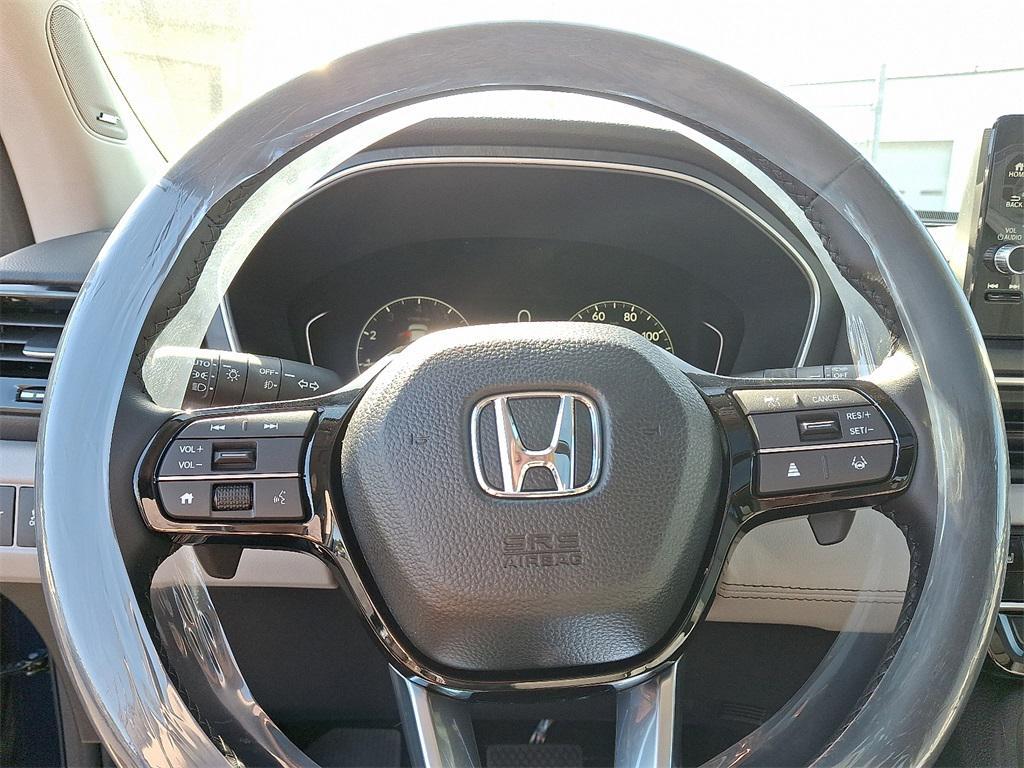 new 2025 Honda Pilot car, priced at $51,095