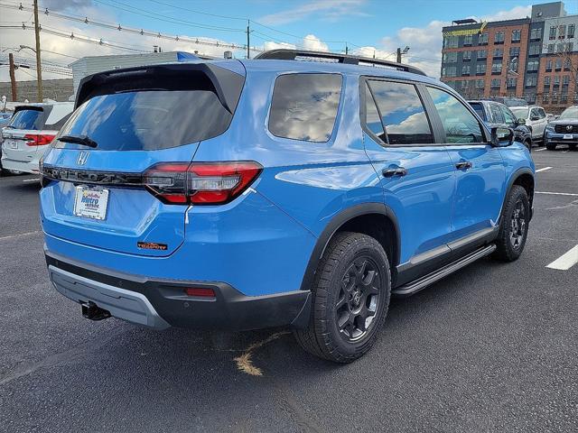 new 2025 Honda Pilot car, priced at $51,305
