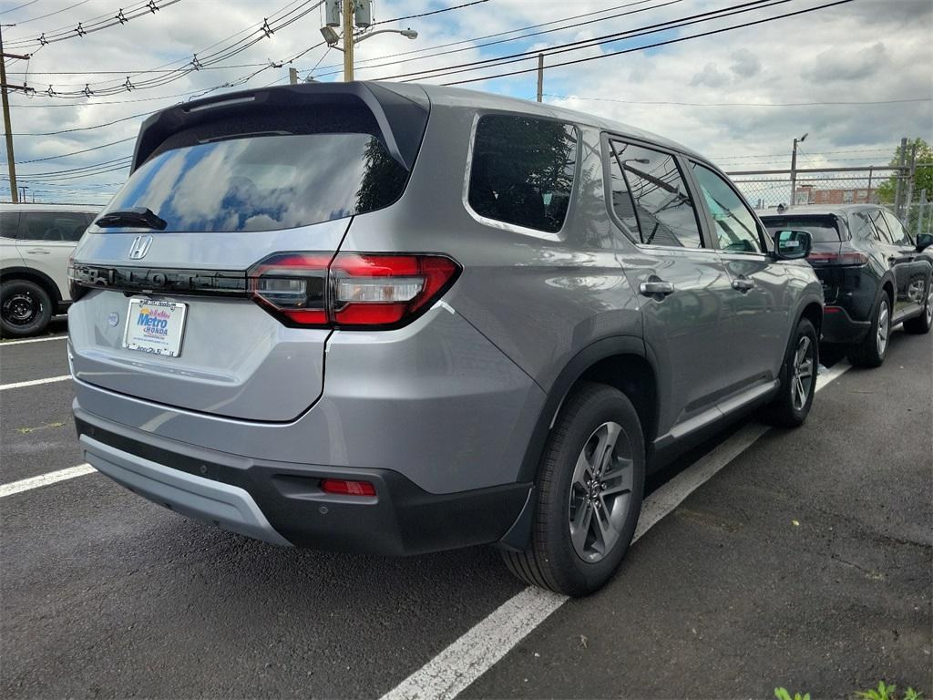 new 2025 Honda Pilot car