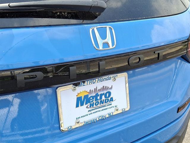 new 2025 Honda Pilot car, priced at $51,305