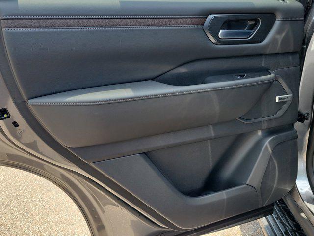 new 2025 Nissan Armada car, priced at $62,501