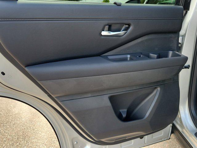 new 2025 Nissan Pathfinder car, priced at $37,218