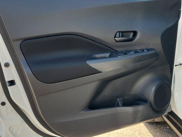 new 2025 Nissan Kicks car, priced at $23,760