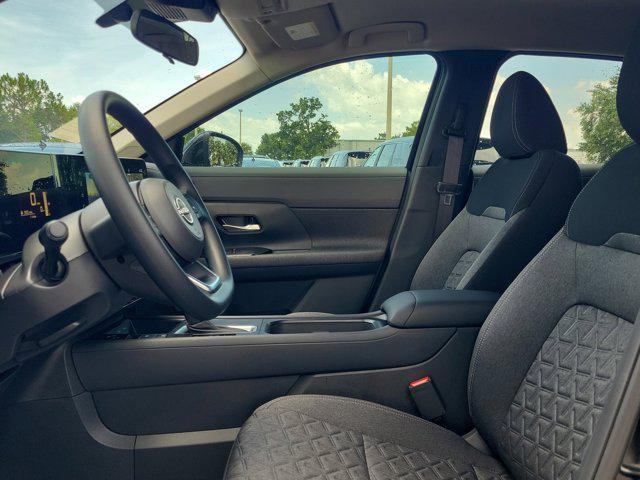 new 2025 Nissan Kicks car, priced at $23,525