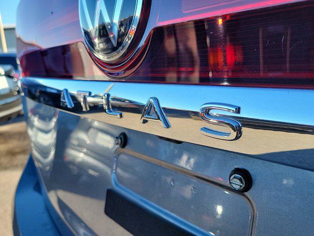 used 2024 Volkswagen Atlas car, priced at $33,199