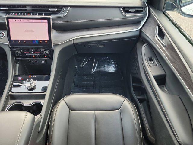 used 2024 Jeep Grand Cherokee car, priced at $35,596