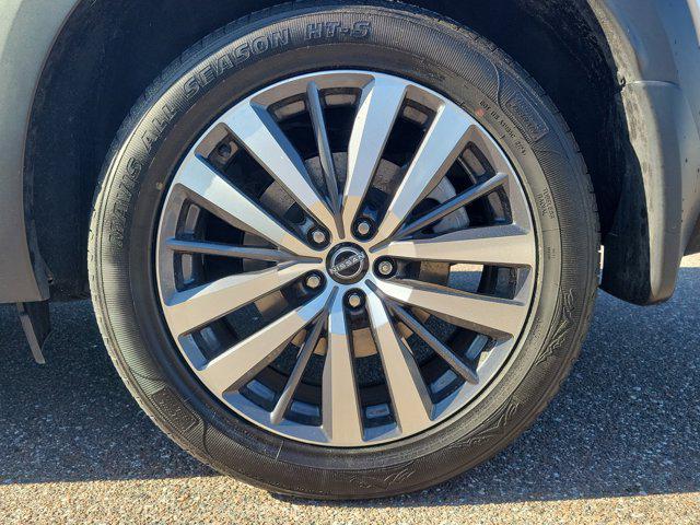 used 2022 Nissan Pathfinder car, priced at $33,862