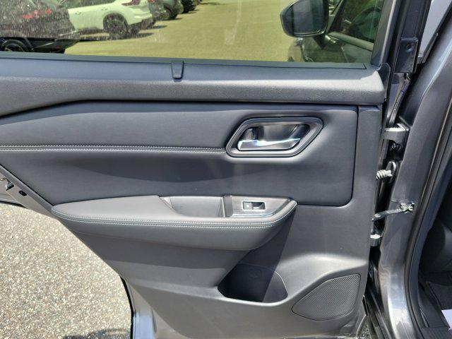 new 2025 Nissan Rogue car, priced at $32,453