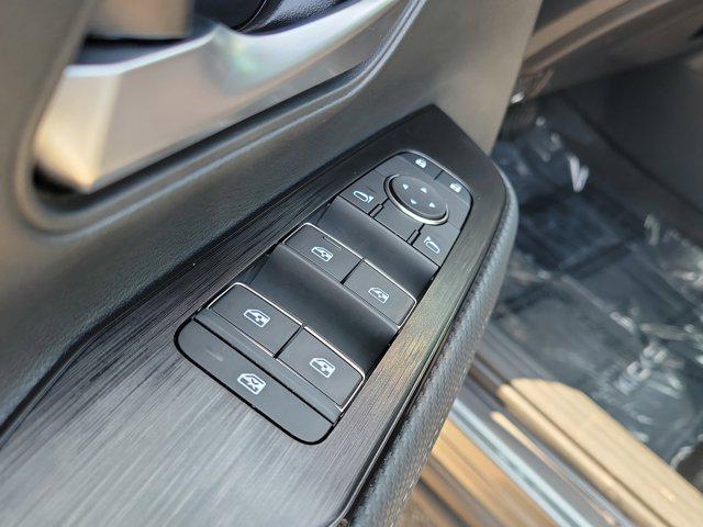 new 2025 Nissan Kicks car, priced at $26,891