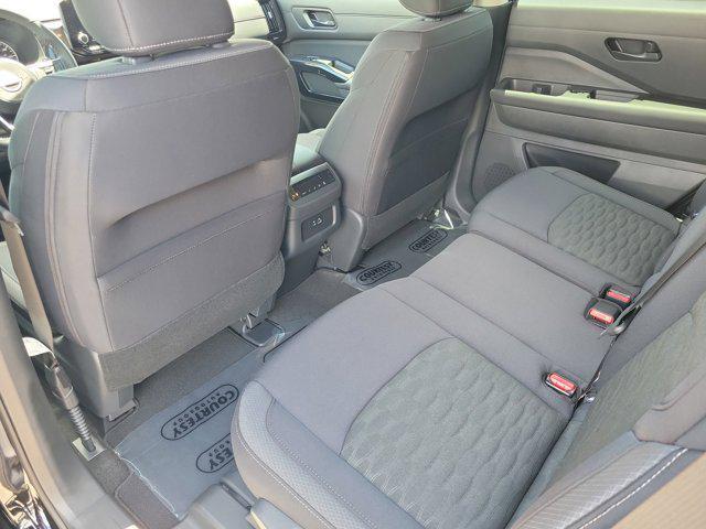 new 2025 Nissan Pathfinder car, priced at $35,586