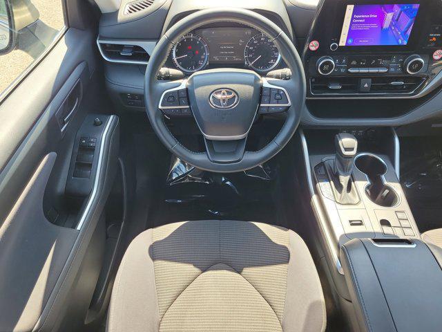 used 2023 Toyota Highlander car, priced at $32,283