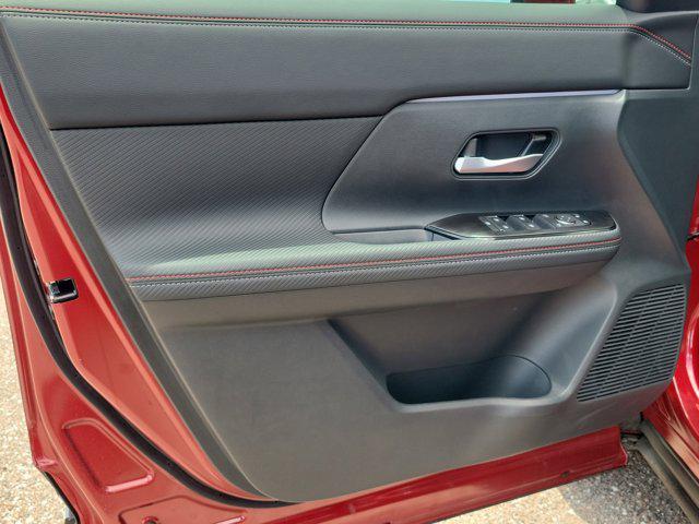 new 2025 Nissan Kicks car, priced at $28,691