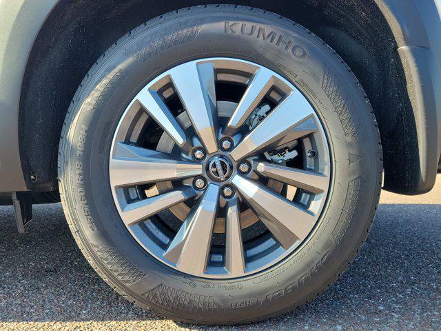 new 2025 Nissan Pathfinder car, priced at $40,247