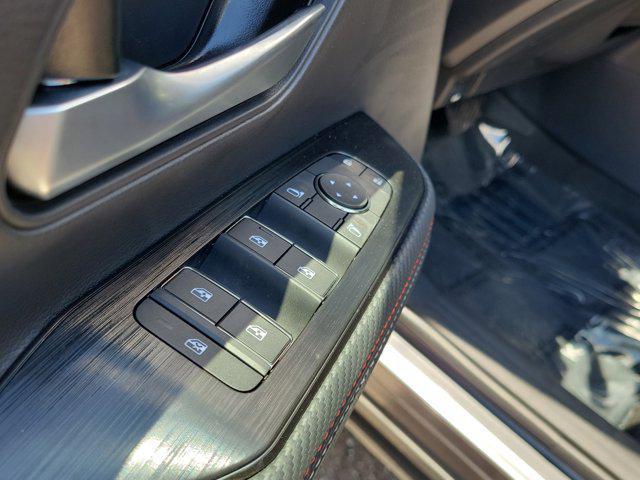 new 2025 Nissan Kicks car, priced at $29,412