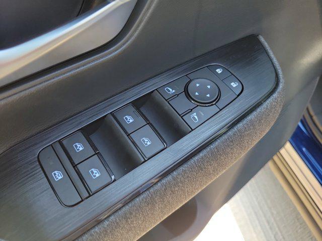 new 2025 Nissan Kicks car, priced at $24,870