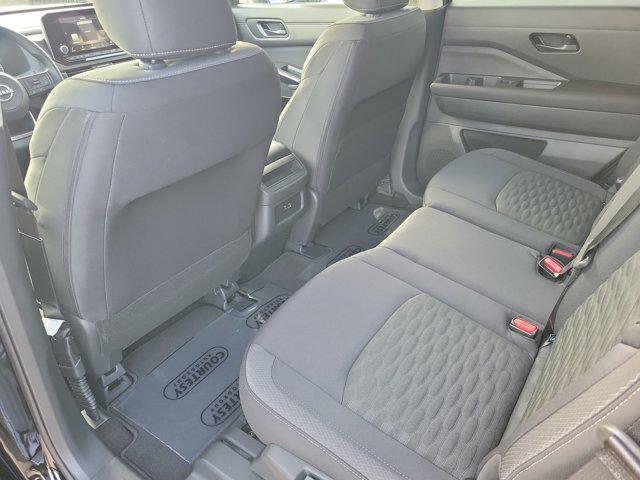 new 2025 Nissan Pathfinder car, priced at $34,787