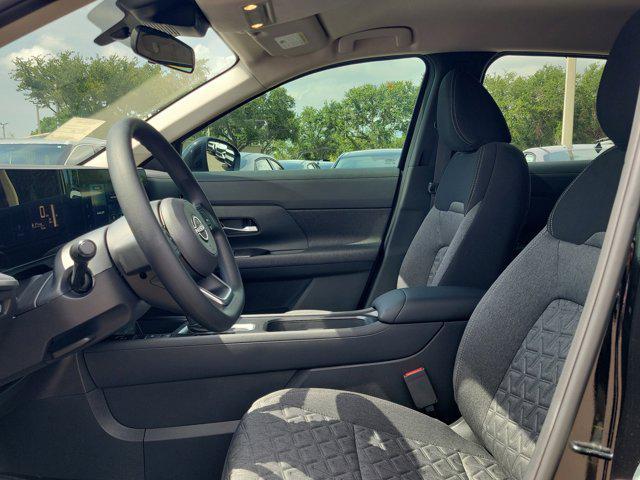 new 2025 Nissan Kicks car, priced at $23,525