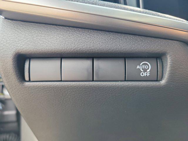 new 2025 Nissan Kicks car, priced at $23,740