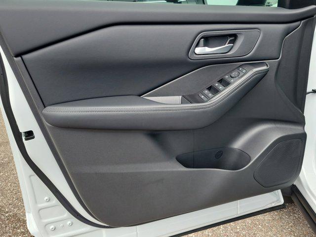 new 2025 Nissan Rogue car, priced at $29,192