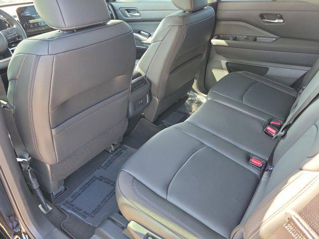 new 2025 Nissan Pathfinder car, priced at $38,967