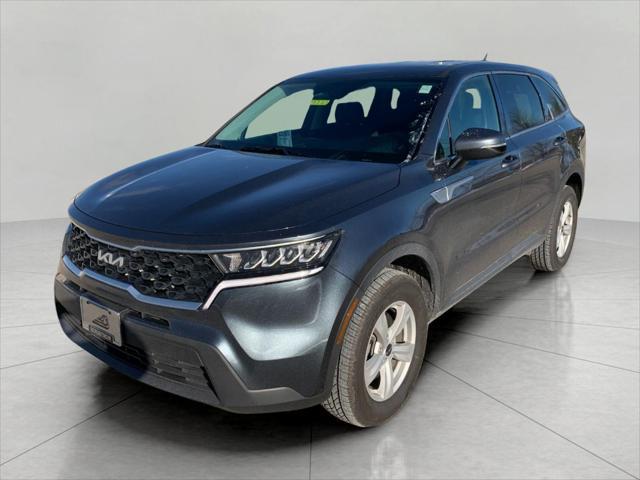 used 2022 Kia Sorento car, priced at $22,114