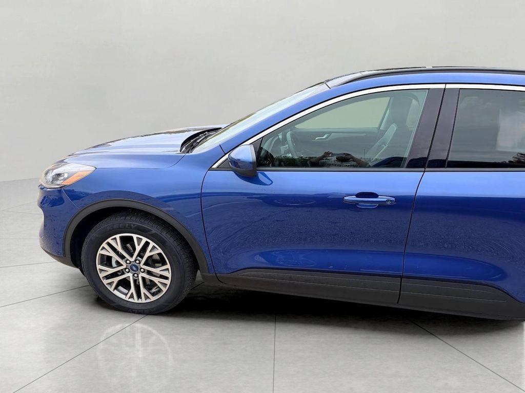 used 2022 Ford Escape car, priced at $23,548