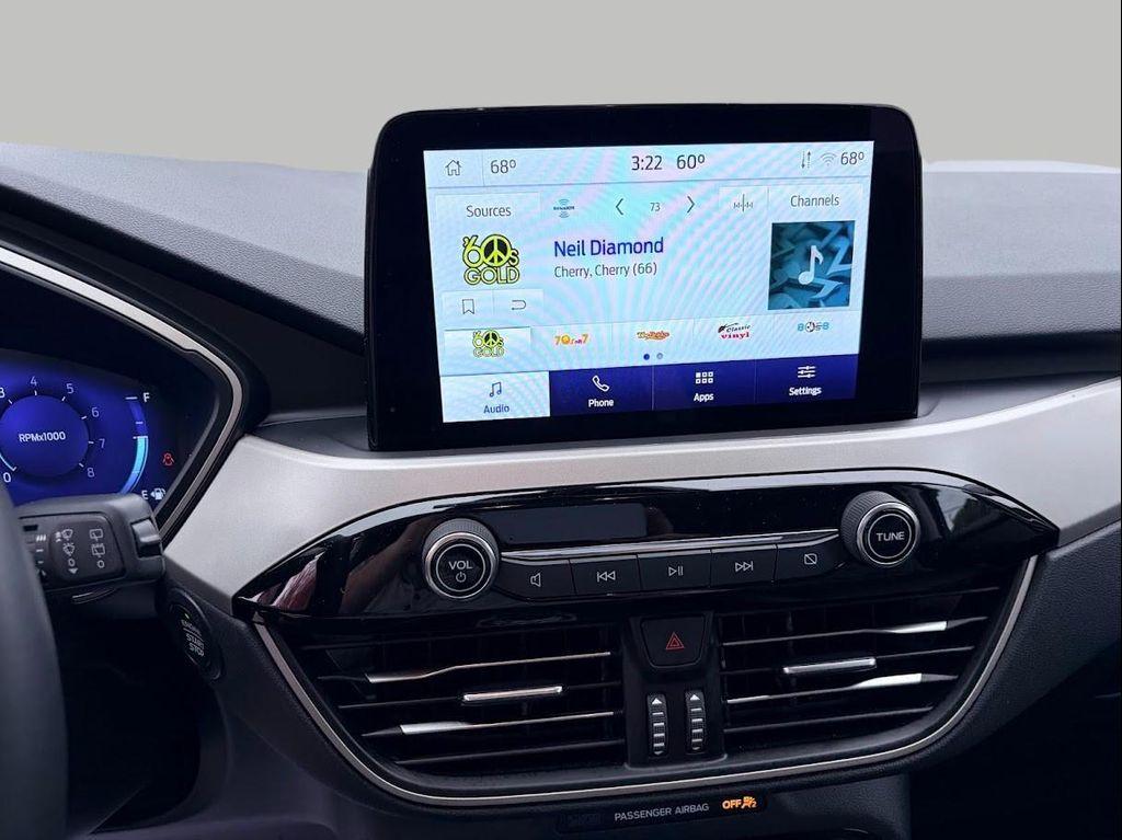 used 2022 Ford Escape car, priced at $23,548