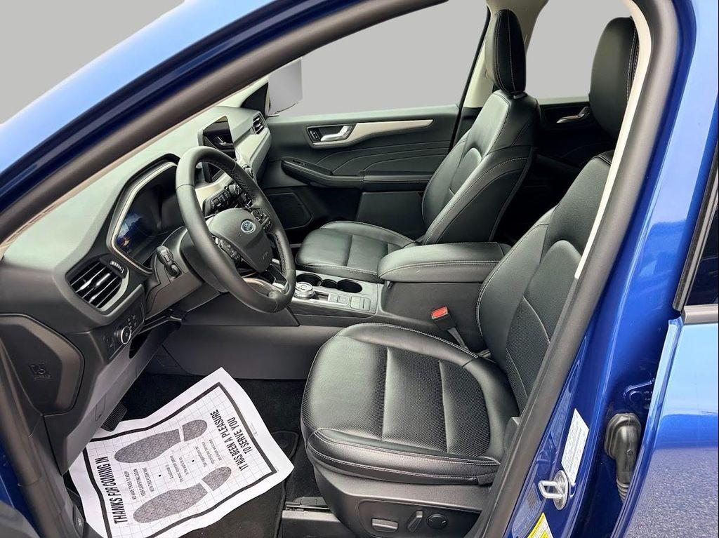 used 2022 Ford Escape car, priced at $23,548