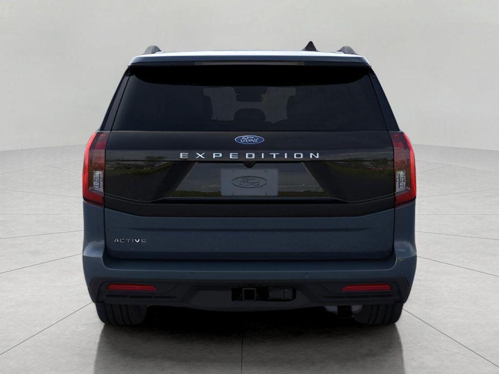 new 2025 Ford Expedition car, priced at $70,666