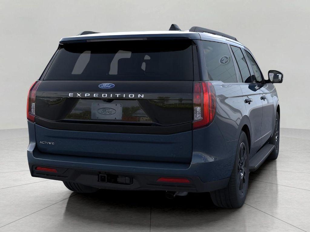 new 2025 Ford Expedition car, priced at $70,666