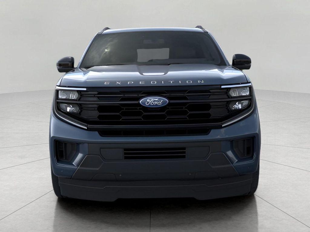 new 2025 Ford Expedition car, priced at $70,666