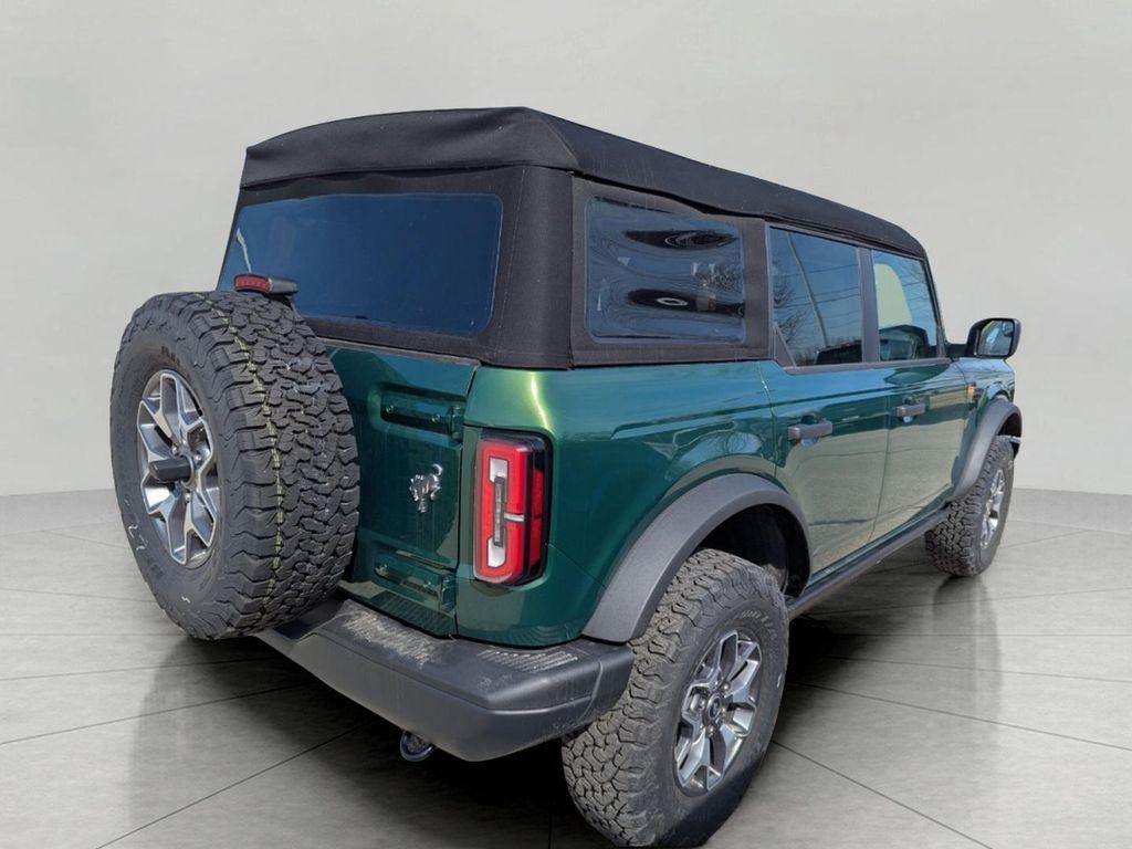 new 2024 Ford Bronco car, priced at $47,615