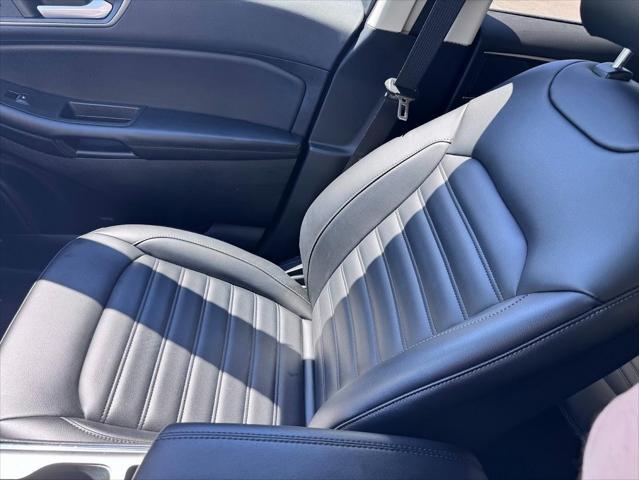 used 2022 Ford Edge car, priced at $29,472