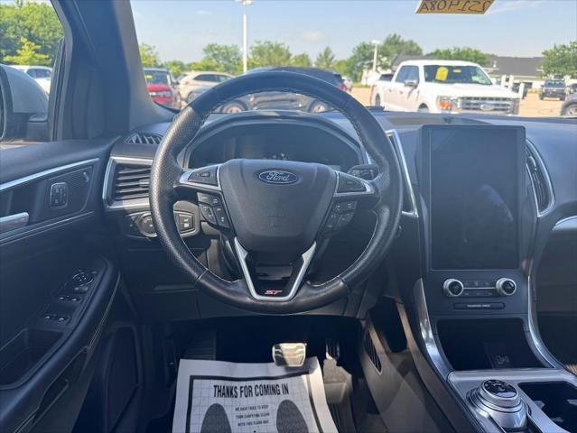 used 2022 Ford Edge car, priced at $33,132