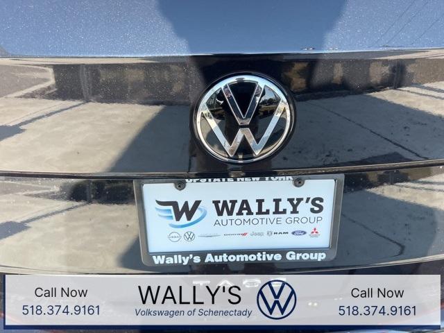 new 2024 Volkswagen Taos car, priced at $31,653