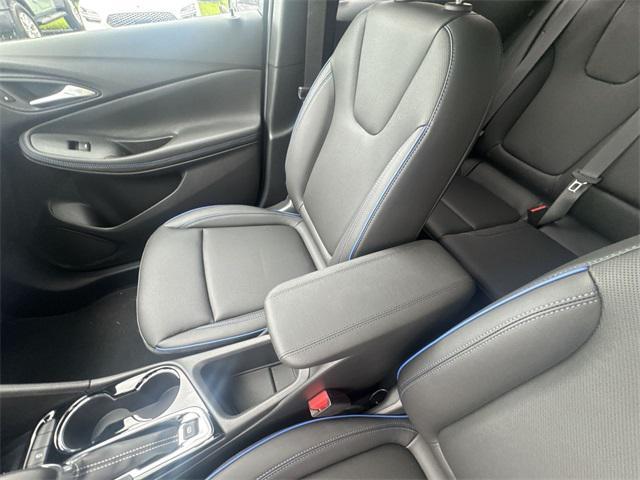 new 2025 Buick Encore GX car, priced at $32,115