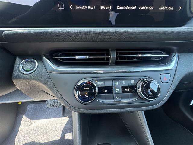 new 2025 Buick Envista car, priced at $23,488