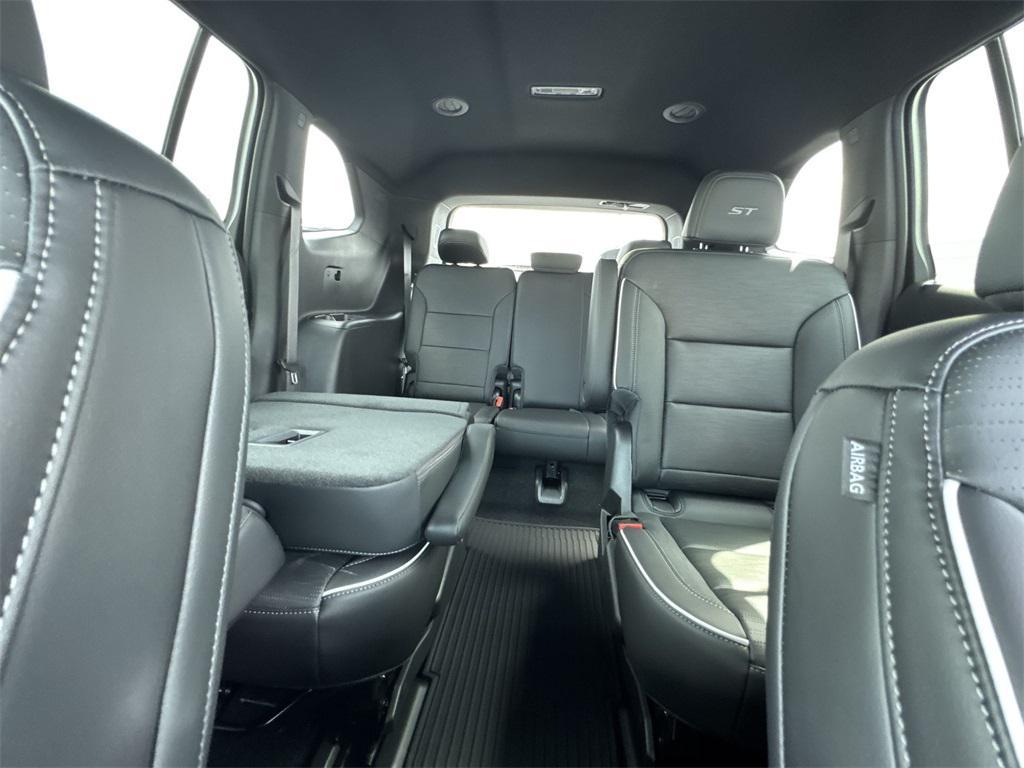 new 2025 Buick Enclave car, priced at $48,045