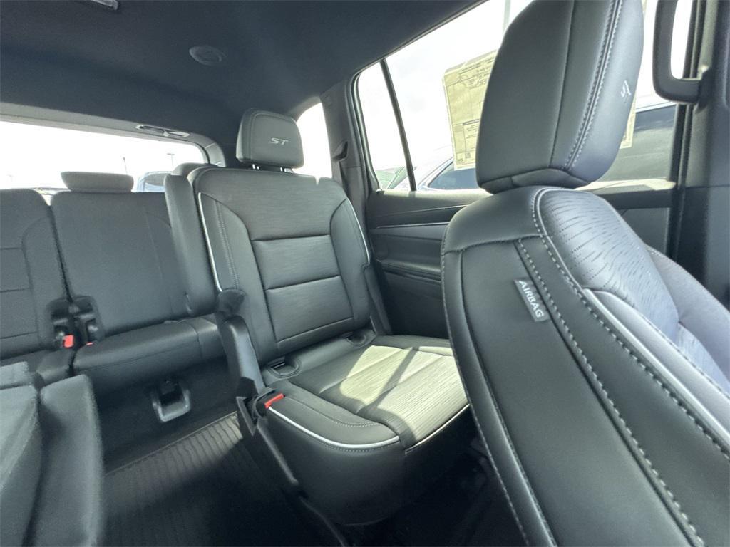 new 2025 Buick Enclave car, priced at $48,045