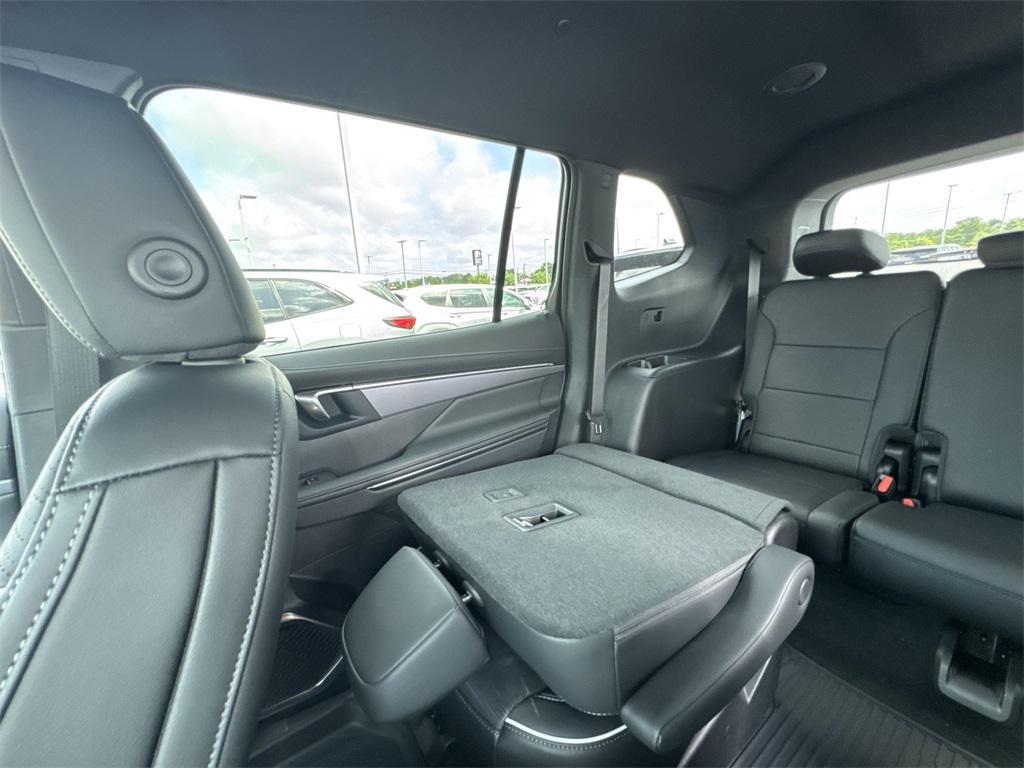 new 2025 Buick Enclave car, priced at $48,045