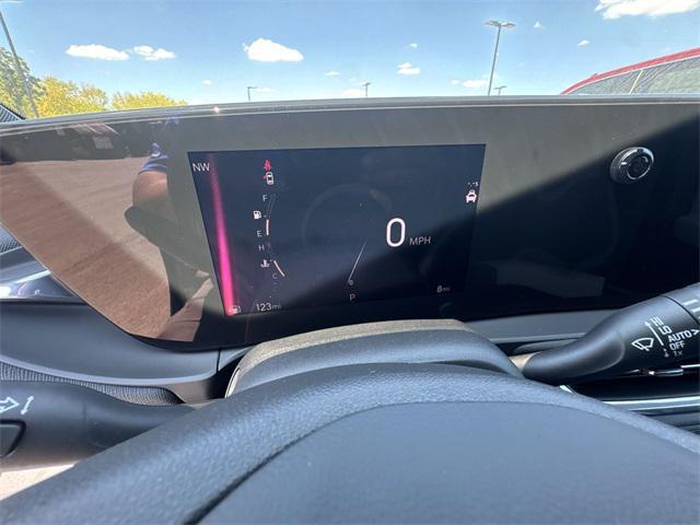 new 2025 Buick Envista car, priced at $25,485