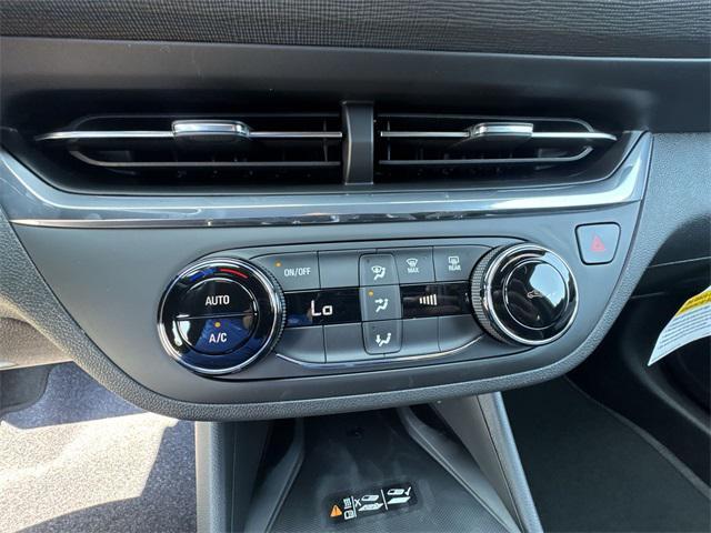 new 2025 Buick Envista car, priced at $25,485