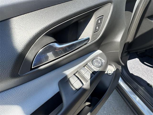 new 2025 Buick Envista car, priced at $25,485