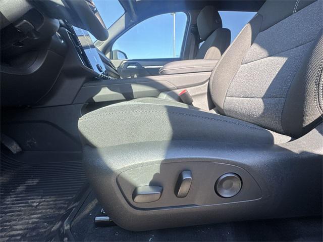new 2025 GMC Acadia car, priced at $45,240