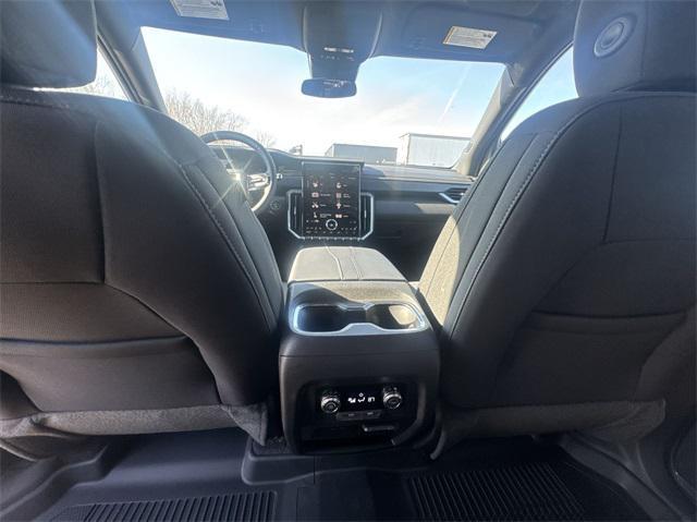 new 2025 GMC Acadia car, priced at $45,240