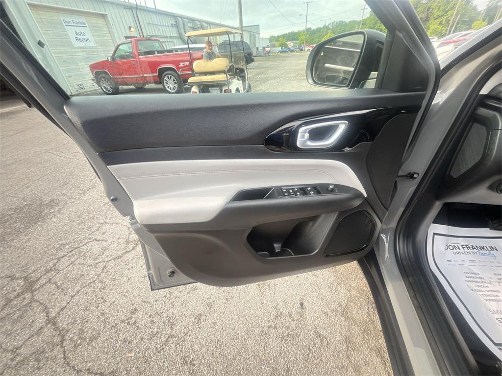 used 2022 Jeep Compass car, priced at $24,423