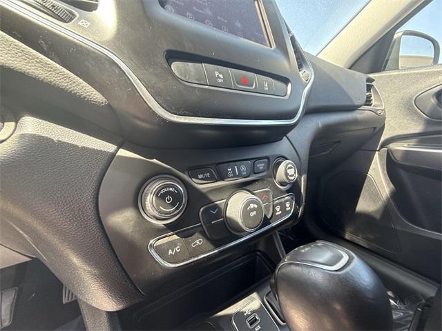 used 2021 Jeep Cherokee car, priced at $18,788