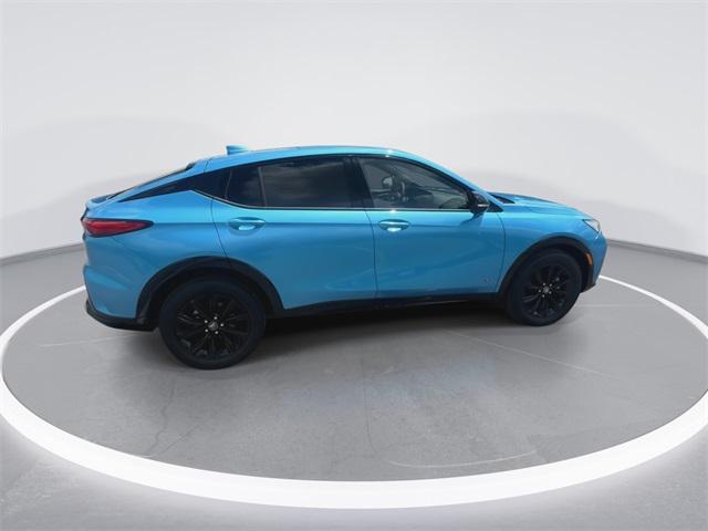 new 2025 Buick Envista car, priced at $28,575